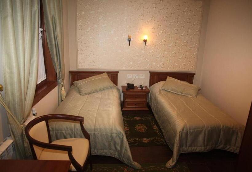 호텔 Vila Sigal Pogradec