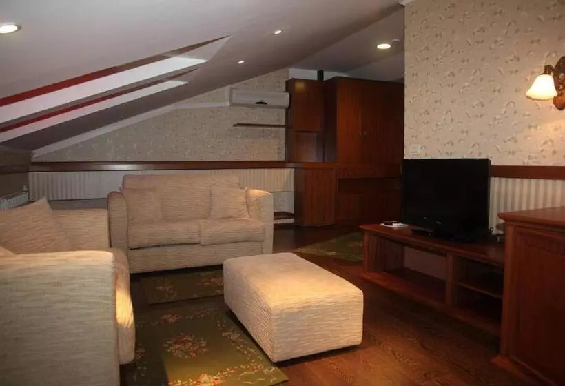 호텔 Vila Sigal Pogradec