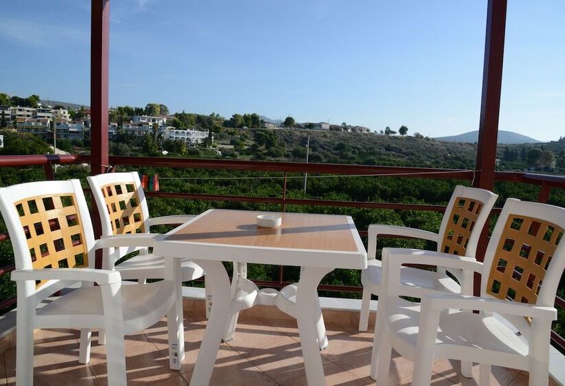 Maria S Filoxenia Suites