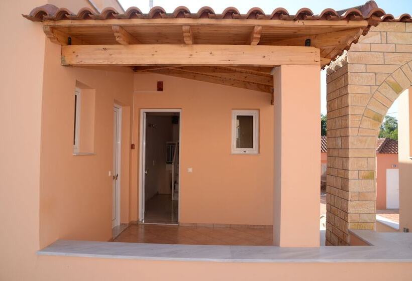 Maria S Filoxenia Suites