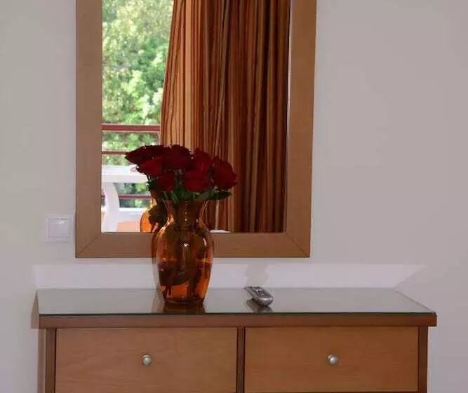 Maria S Filoxenia Suites