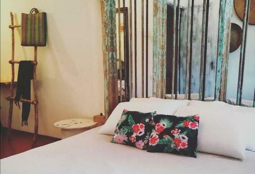 هاستل Bohemian Beach Weligama