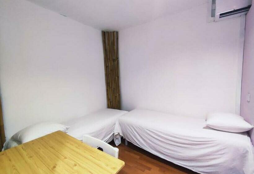 Общежитие Natol Homestay Hong Kong