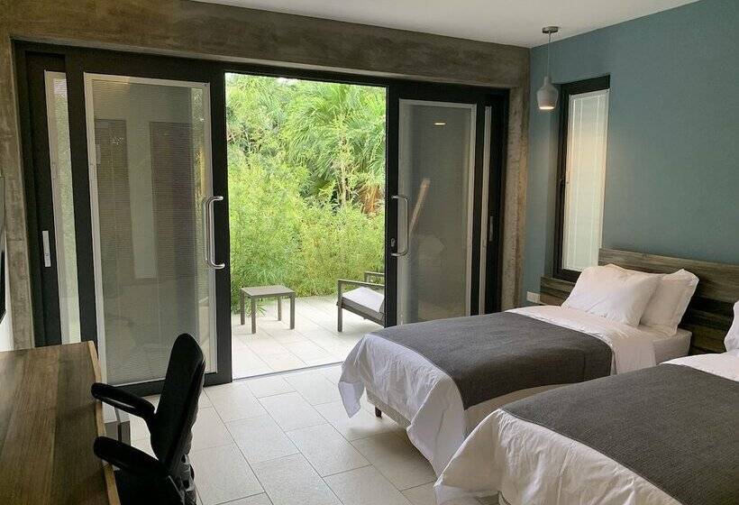 هتل Sol Sanctum Boutique Wellness