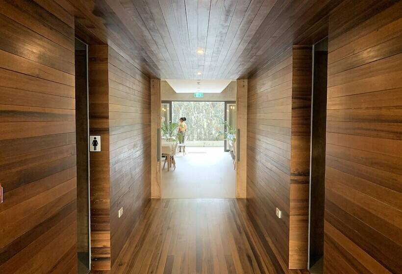 هتل Sol Sanctum Boutique Wellness