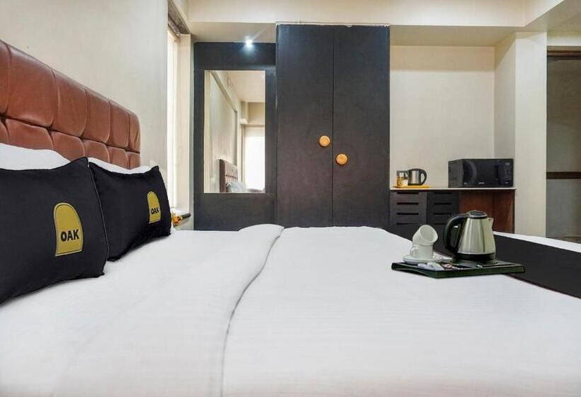 Отель Townhouse Oak Sr  Wakad