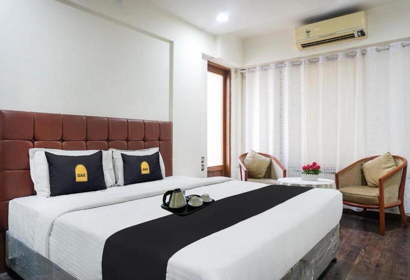 Отель Townhouse Oak Sr  Wakad