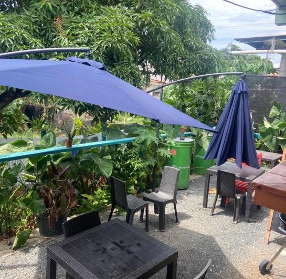 פנסיון Hostel Travelers Chitre