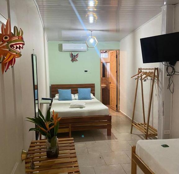 פנסיון Hostel Travelers Chitre