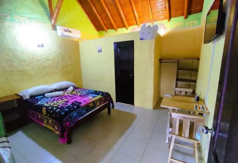 Retkeilymaja Casa Del Merman At Gaymontanita House