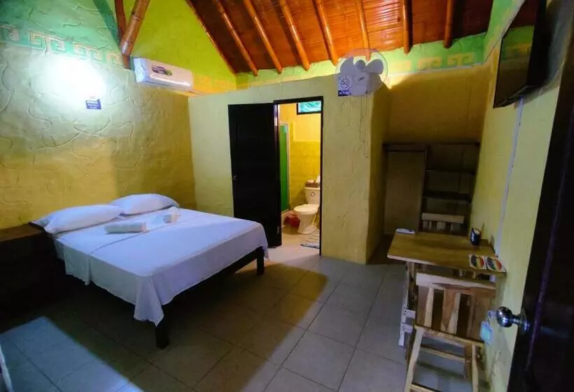 Retkeilymaja Casa Del Merman At Gaymontanita House