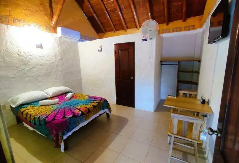 Retkeilymaja Casa Del Merman At Gaymontanita House