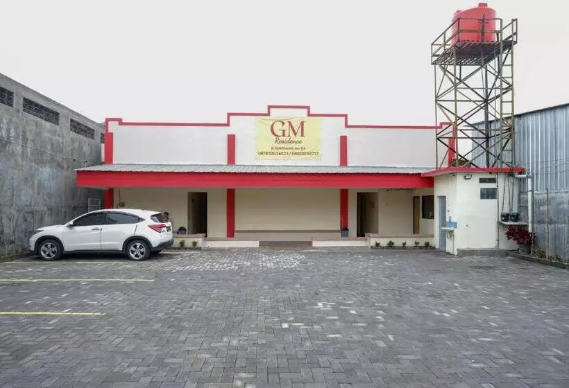 Retkeilymaja Reddoorz Near Tugu Muda Semarang