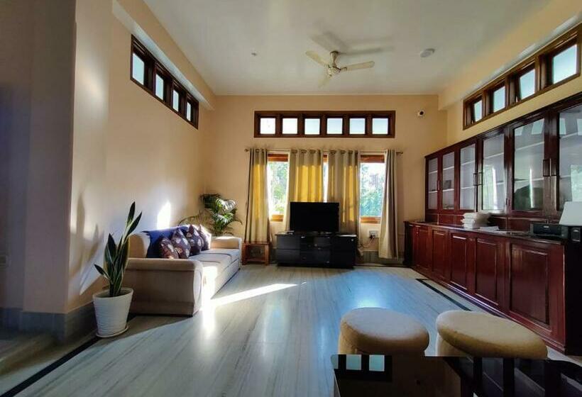 تختخواب و صبحانه Joy S Bnb