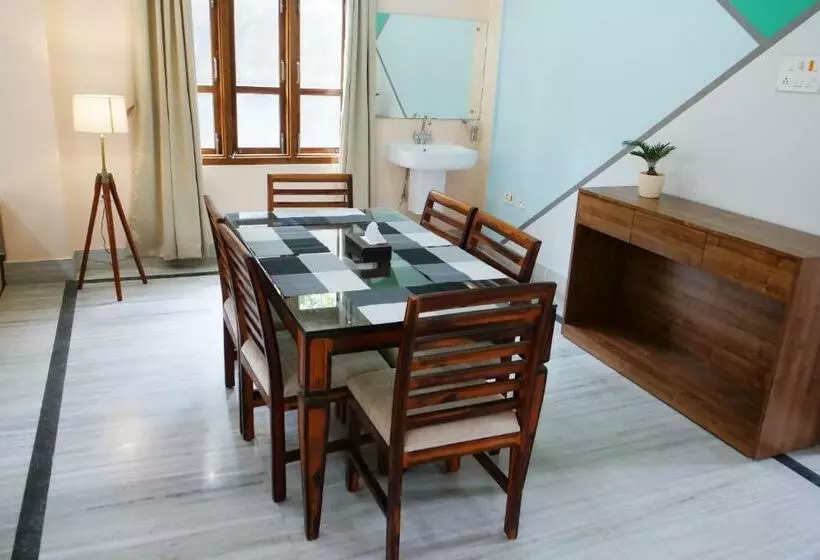 تختخواب و صبحانه Joy S Bnb