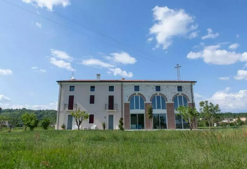 Aamiaismajoitus (B&B) Tenuta Da Rino   Agriturismo Barco Menti