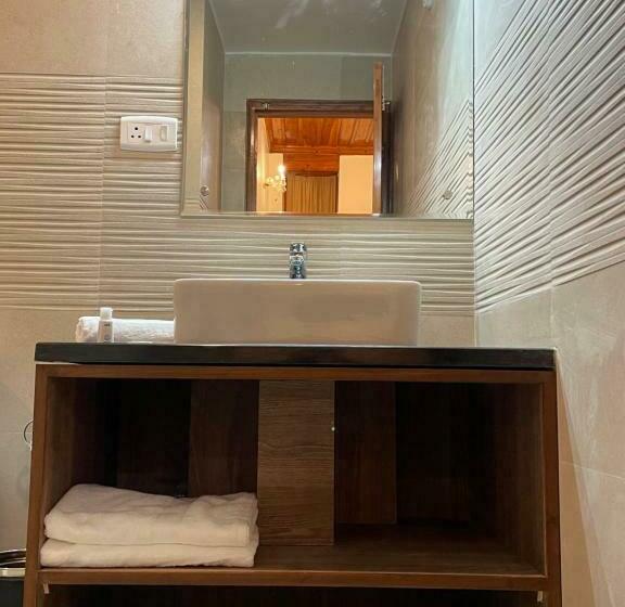 צימר The Edgeworth