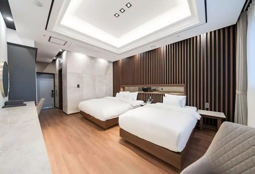 Hotelli Demer Mokpo