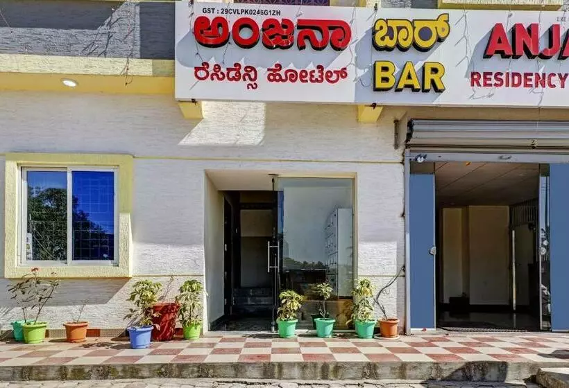ホテル Oyo 84335 Anjana Residency