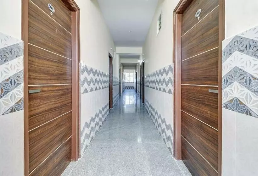 ホテル Oyo 84335 Anjana Residency