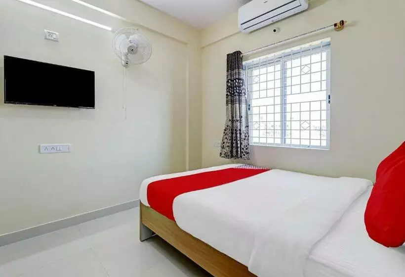 ホテル Oyo 84335 Anjana Residency