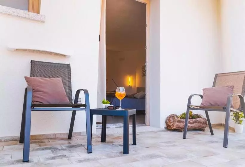 Majatalo Seaside Home