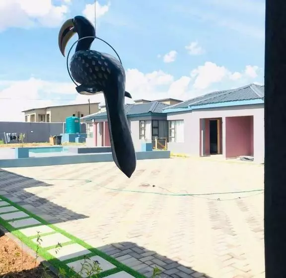 ベッドアンドブレックファースト Rmb Luxury Lodge