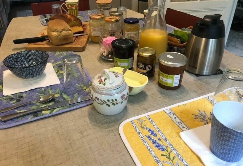 צימר Villa Eugénie Melun