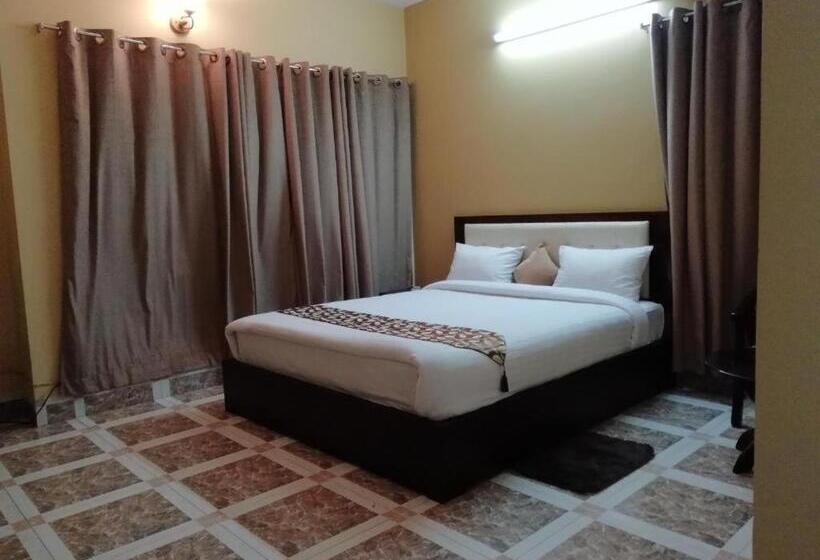 هتل کپسول Maple Crest Service Apartment