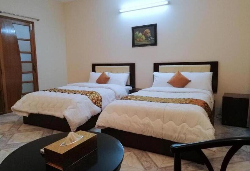 هتل کپسول Maple Crest Service Apartment