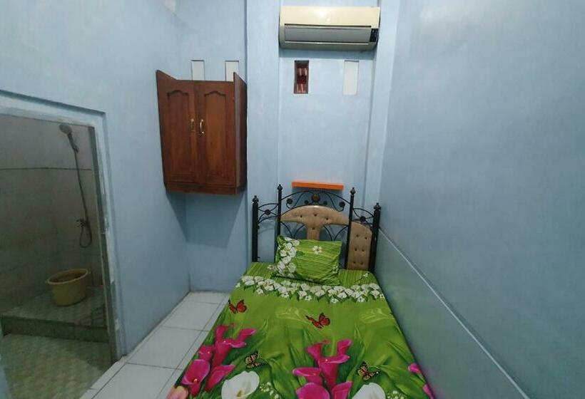 בית מלון כפרי Green Garden Residence Tegal Redpartner