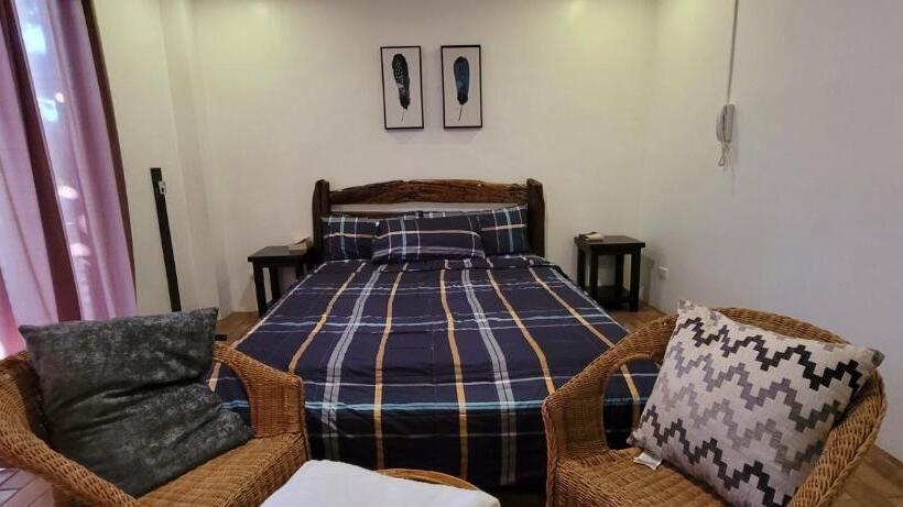 酒店 Beachfront Bed & Breakfast