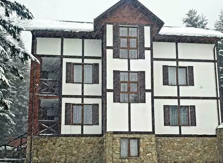 Hotelli Fortetsya Myhove