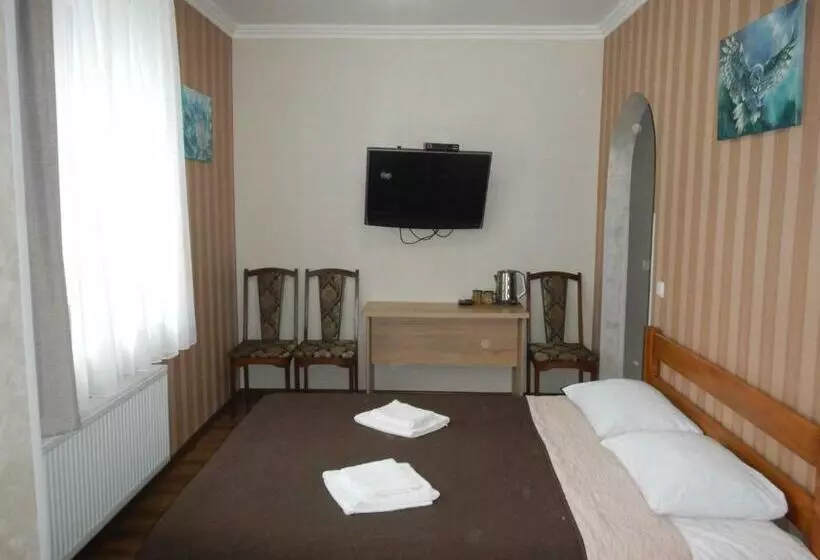 Hotelli Fortetsya Myhove