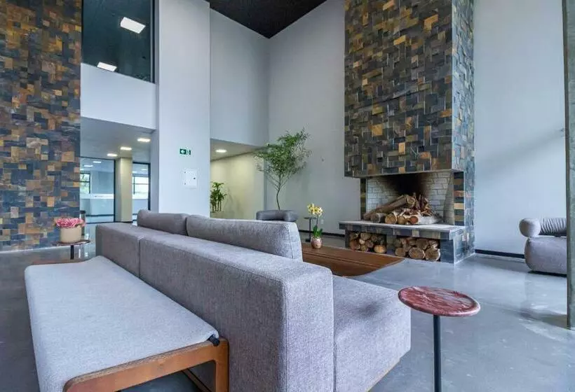 ホテル Travel Inn Axten Antônio Prado