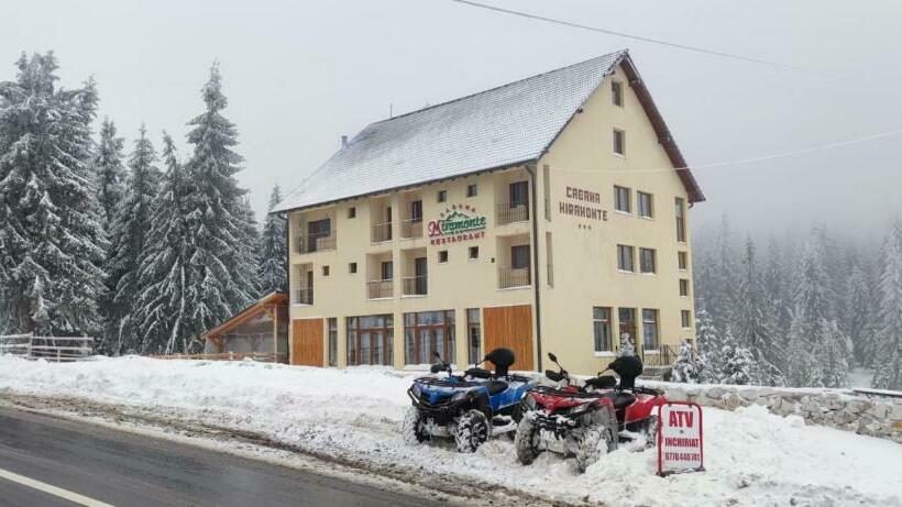 בית מלון כפרי Cabana Miramonte Vartop Arieseni