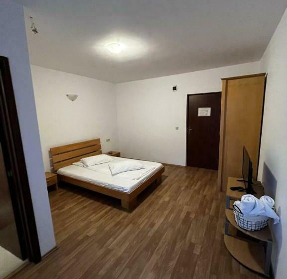 בית מלון כפרי Cabana Miramonte Vartop Arieseni