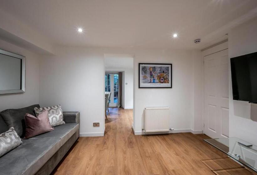 ホテル Casa Fresa  Orchar Suites