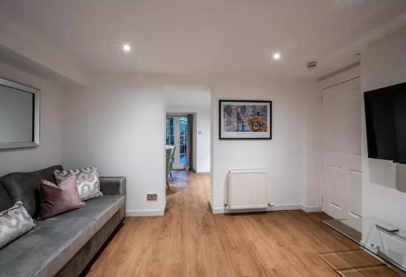 Hotelli Casa Fresa  Orchar Suites