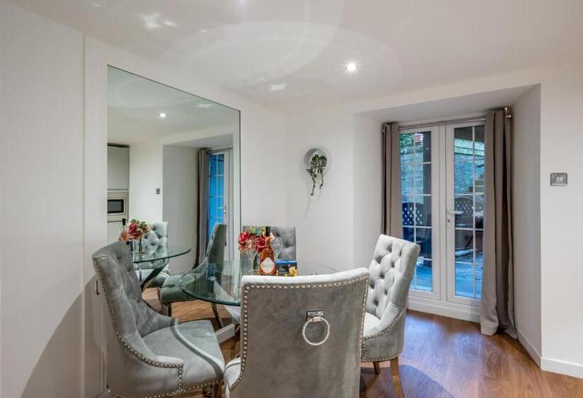 ホテル Casa Fresa  Orchar Suites