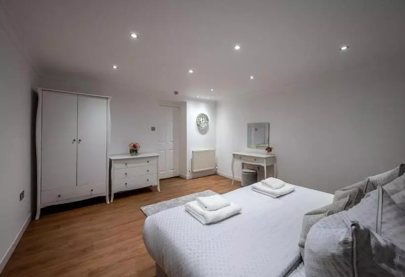 Hotelli Casa Fresa  Orchar Suites