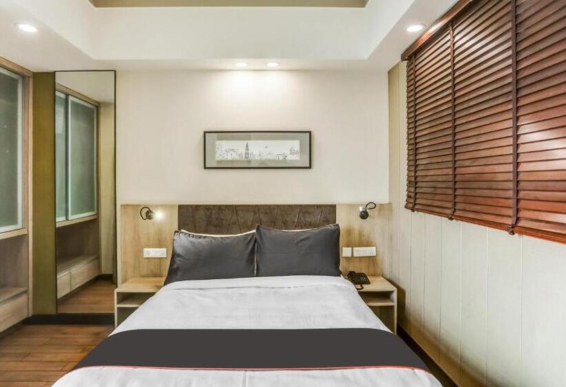 فندق Collection O Limewood Stay