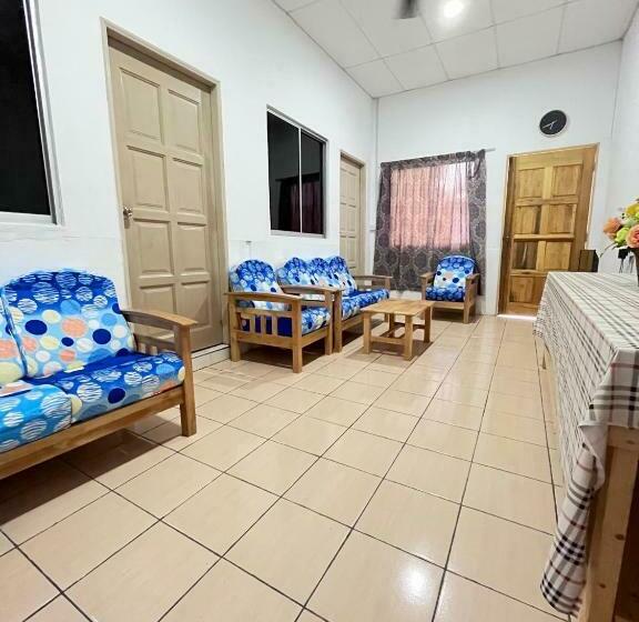Отель Oyo 90415 Seri Desa Homestay