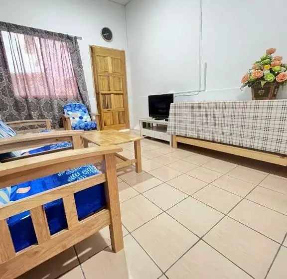 Hotelli Oyo 90415 Seri Desa Homestay