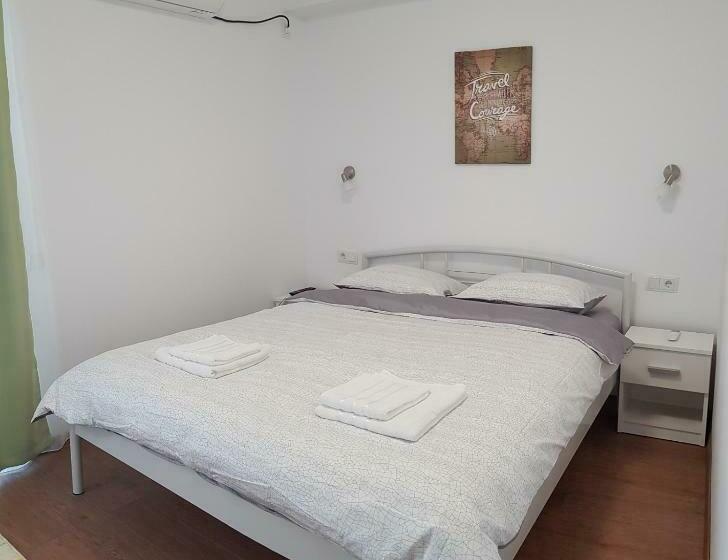 פנסיון Apartament 11 Budiu