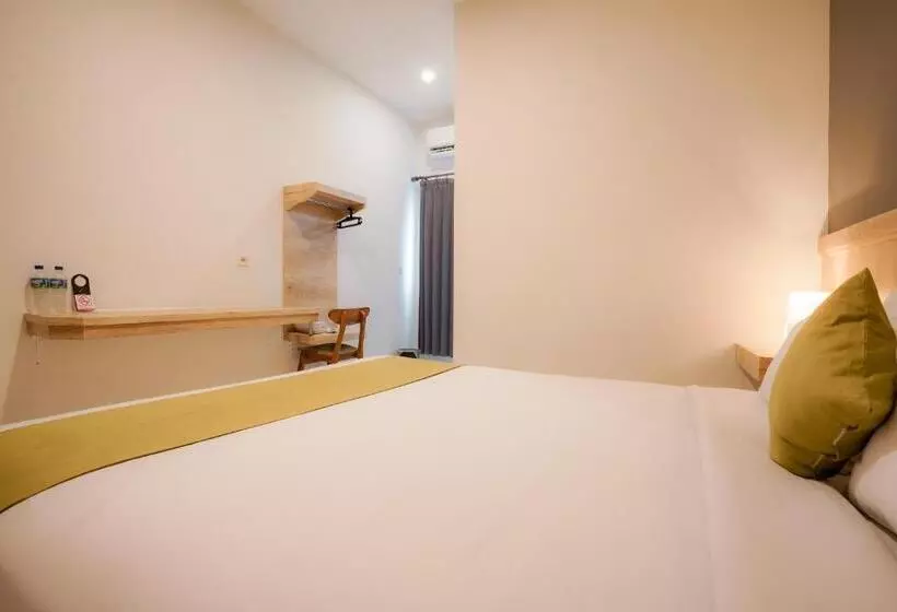 El Ora Hotel & Eatery Labuan Bajo