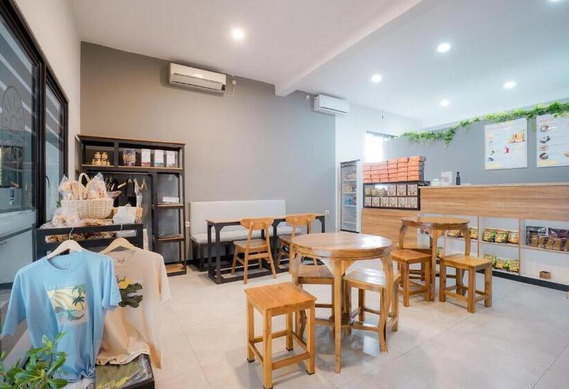 El Ora Hotel & Eatery Labuan Bajo