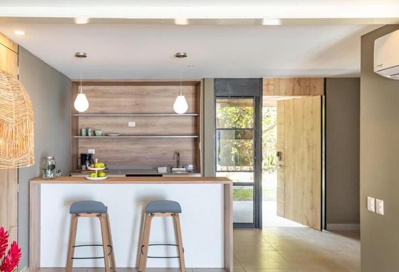 Fishermans Resort Life