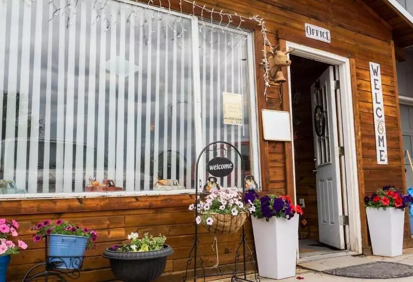 ホテル Sacajawea Inn