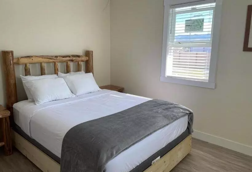 ホテル Sacajawea Inn